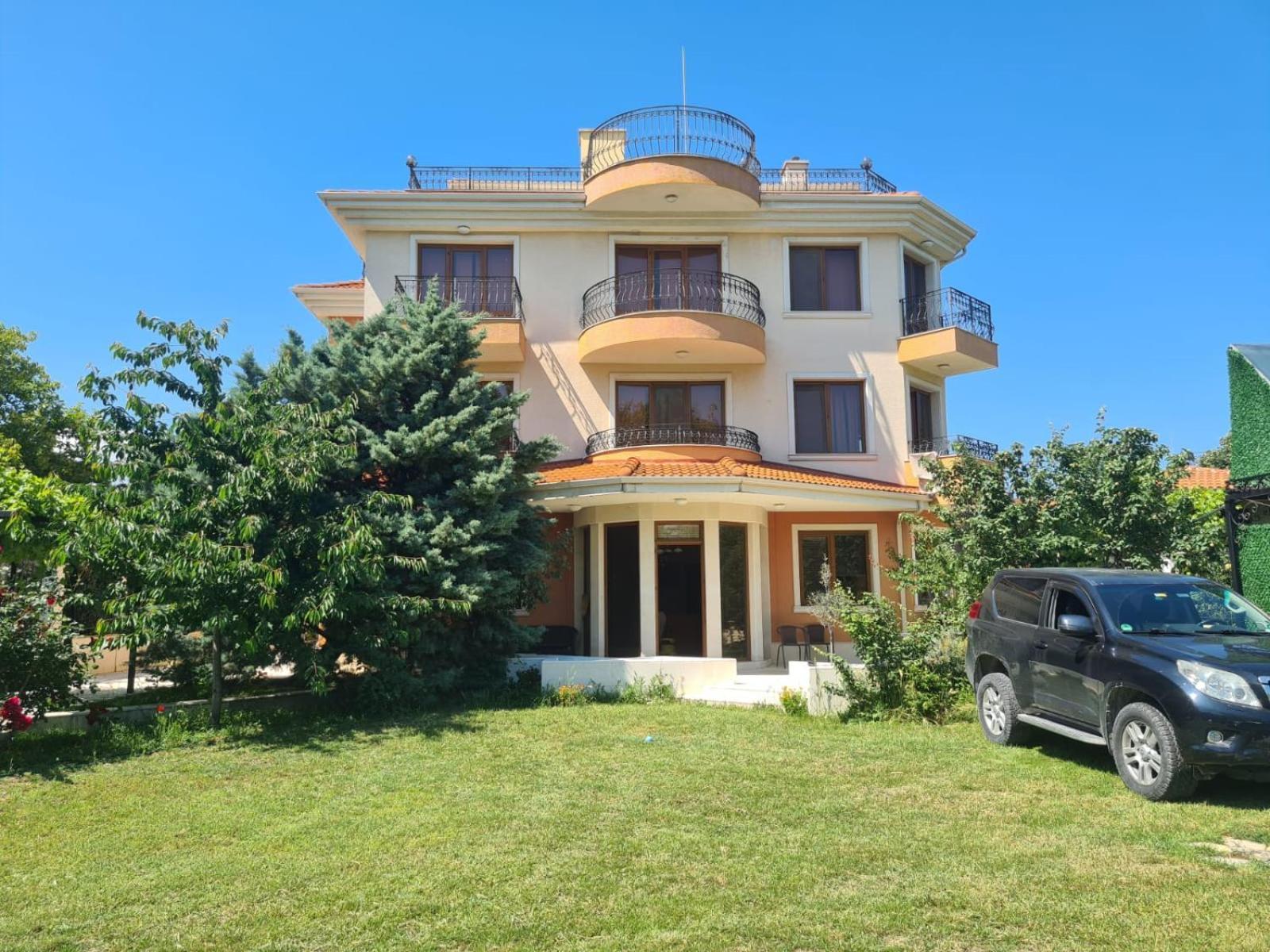 וארנה Villa B&B מראה חיצוני תמונה